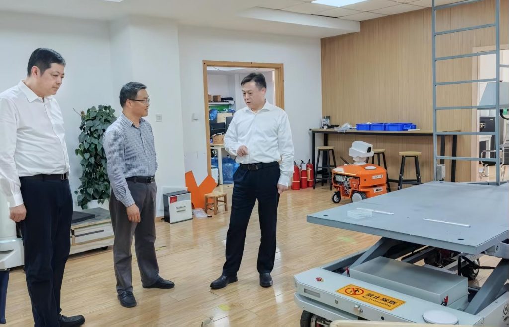 欢迎靖江市领导及企业领导莅临w88win优德中文版-w88win中文手机版考察和指导！